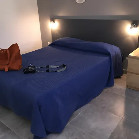 Luna 3* Lecci