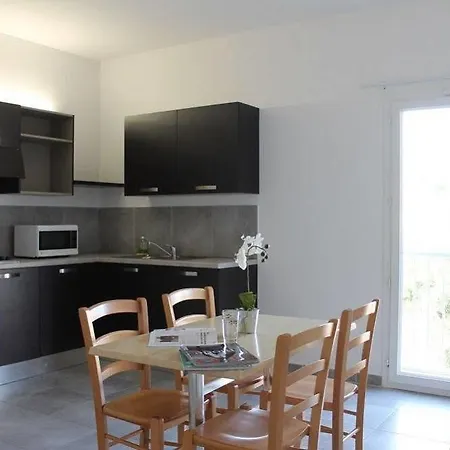 Luna Apartahotel Lecci